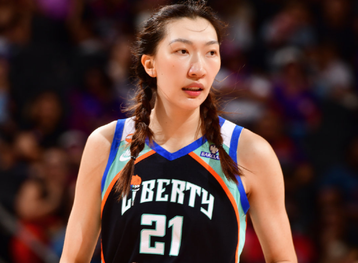 韩旭2+2WNBA赛季结束！自由人0-3遭横扫 梦想时隔13年进总决赛